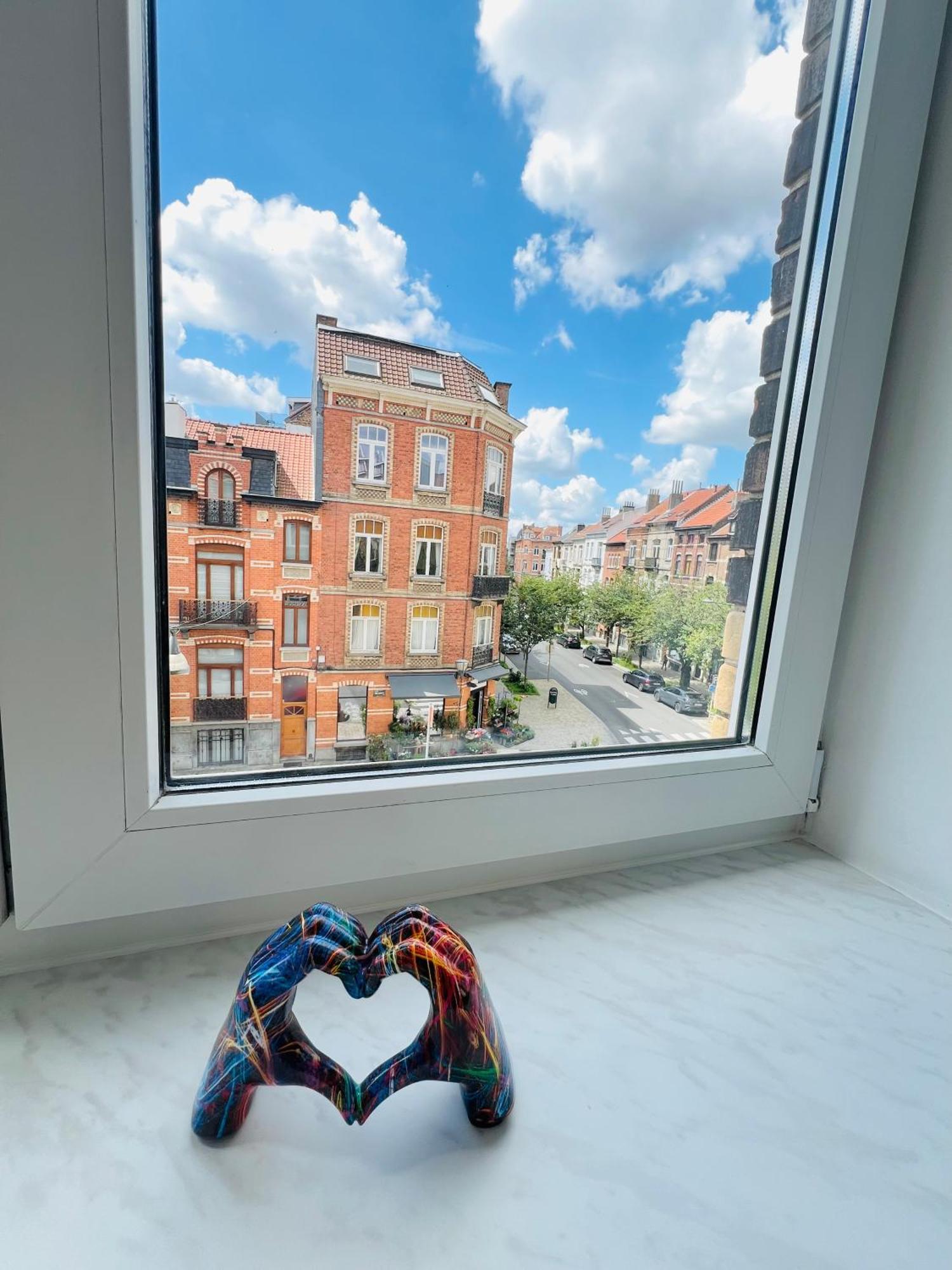 Renove Et Radieux A Bruxelles Екстериор снимка